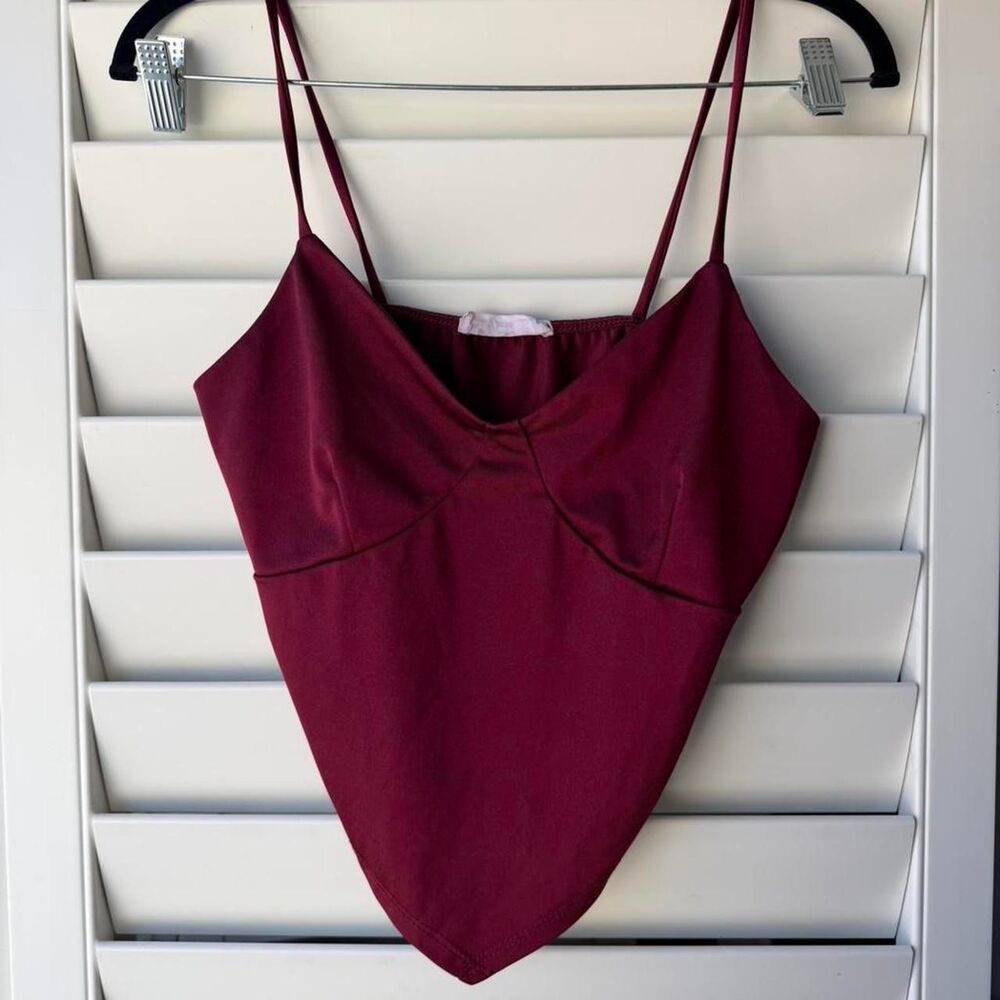 Hazy Daze Women's Burgundy Crop-top